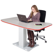 Elektrisch höhenverstellbarer Schreibtisch 